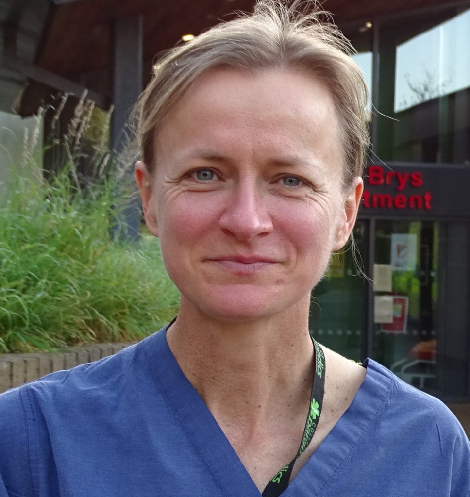 Photo of Prof Ceri Battle